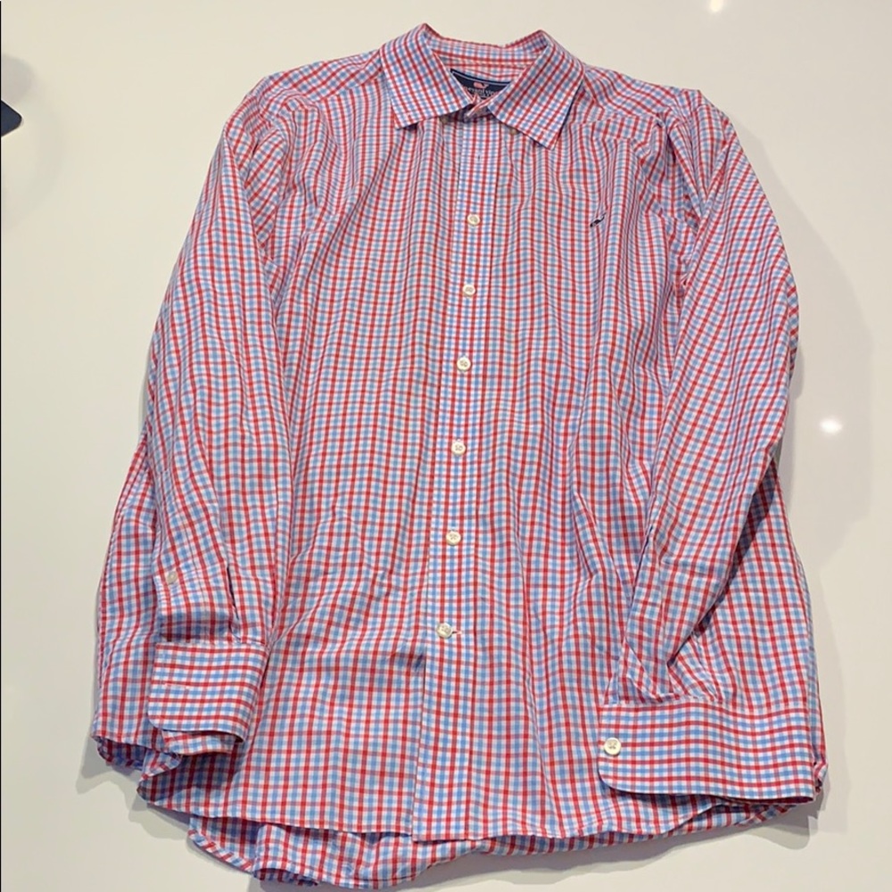 Vineyard vines slim fit whale shirt.